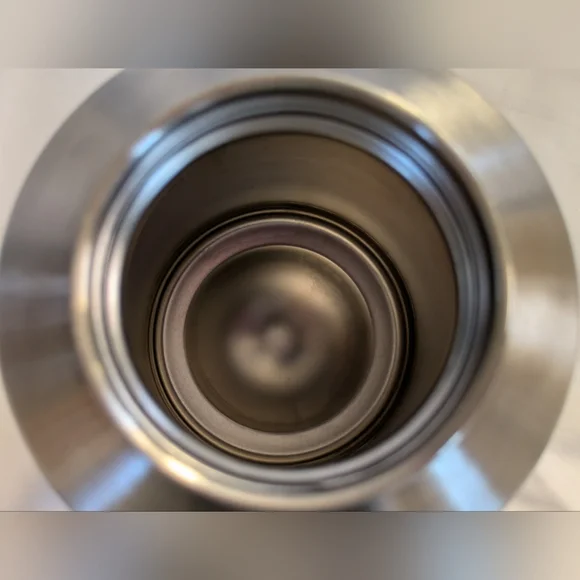 YETI 64oz Stainless Steel Silver Wide Mouth Screw Lid Chug Cap - Picture 5 of 7